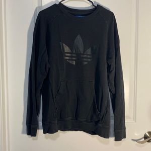 adidas crewneck w/ pocket